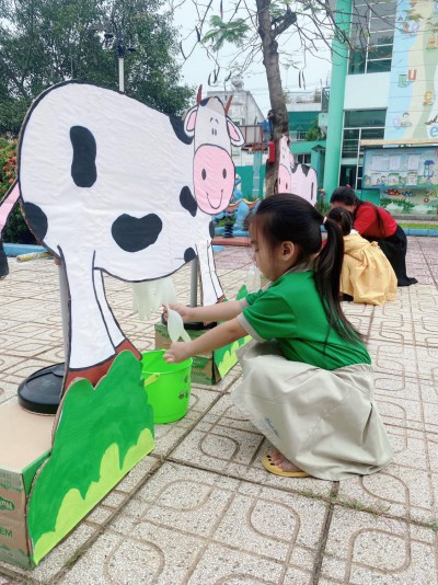 HOẠT ĐỘNG NGOÀI TRỜI