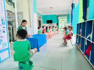 HOẠT ĐỘNG THEO DÕI SỨC KHỎE CÂN NẶNG VÀ CHIỀU CAO CHO TRẺ.