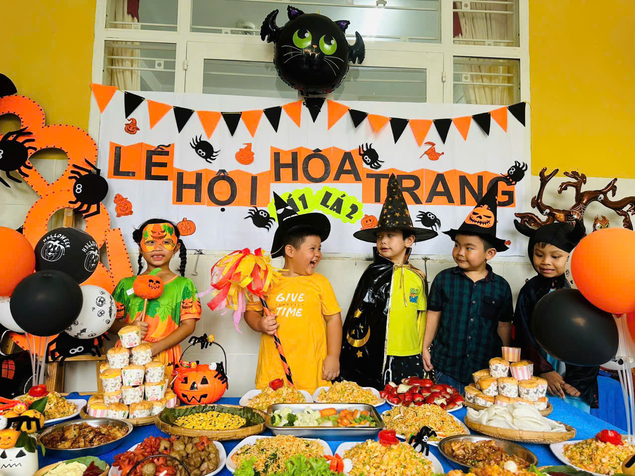 quảng cáo giũa trang