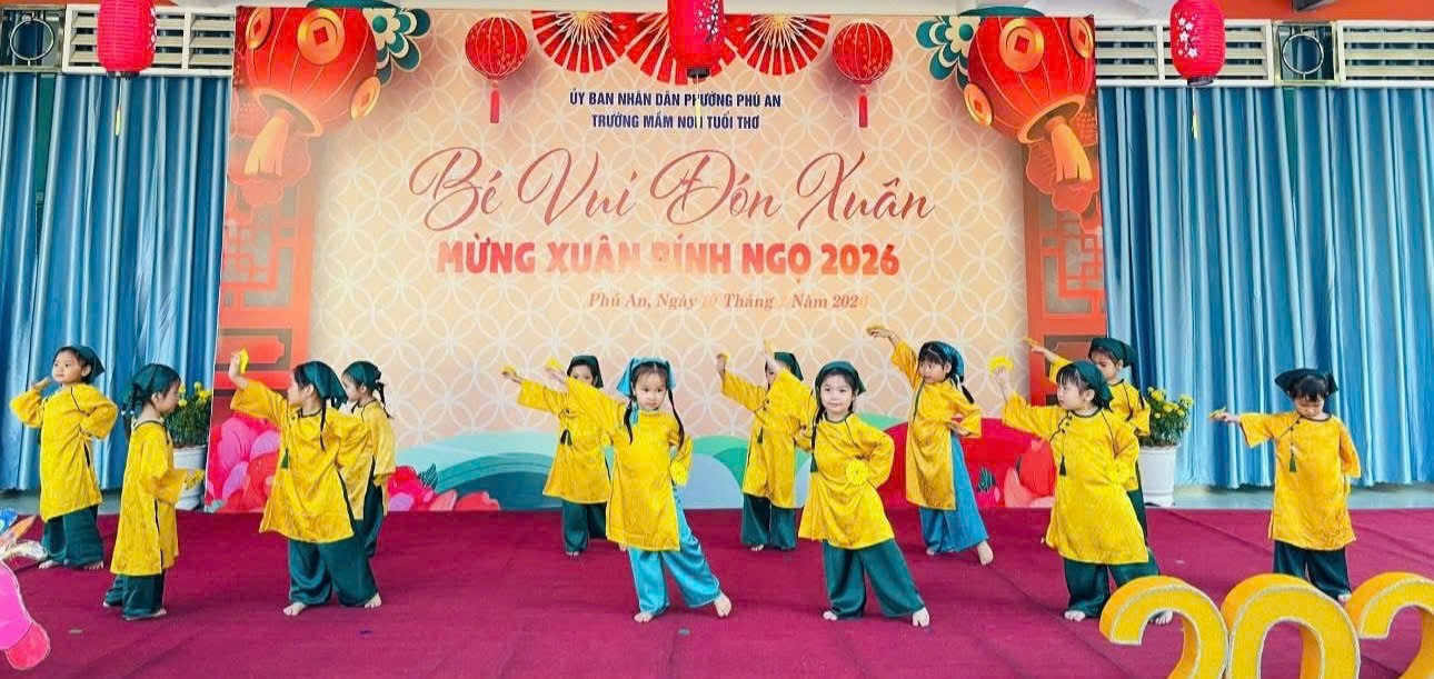 quảng cáo giữa trang