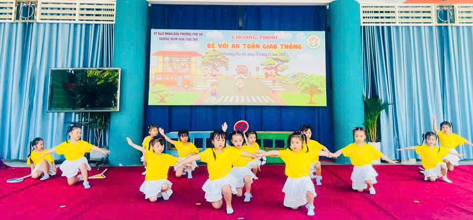 gen n z7639362602044 0c317e4c7147257d1776aad0f14b29cd