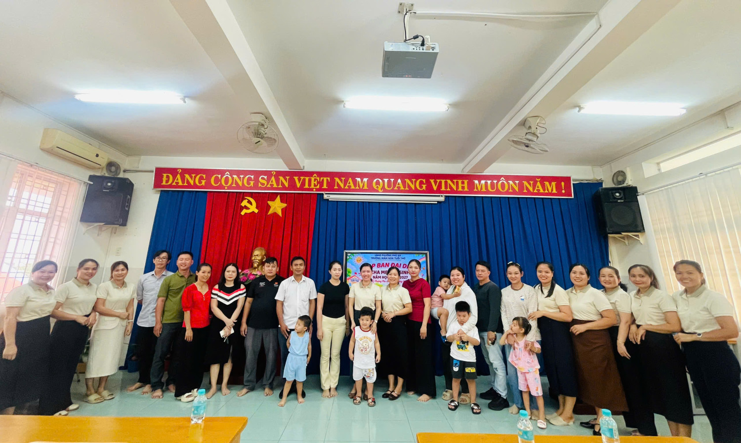 TRƯỜNG MN TUỔI THƠ HỌP CHA MẸ HỌC SINH ĐẦU NĂM HỌC 2026–2027